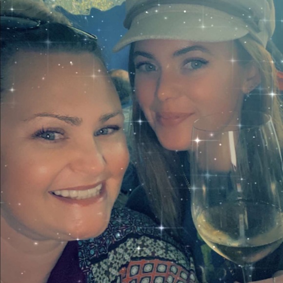 Meet your Posher, Madelyn - Picture 1 of 1